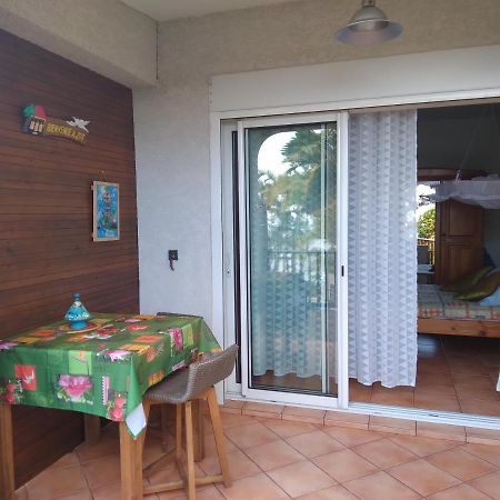 Studio Aux Avirons Pour 2 Personnes, Avec Piscine Les Avirons Esterno foto